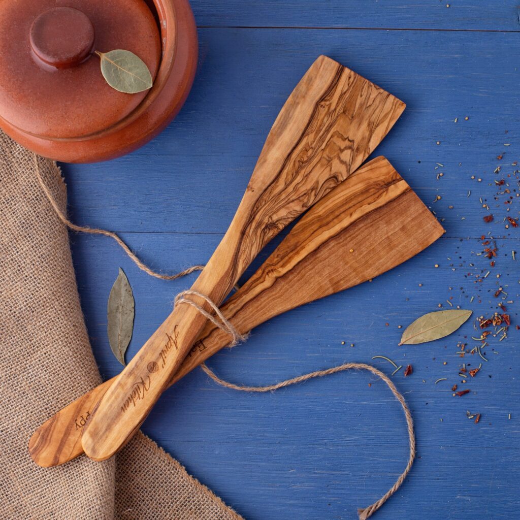 Wooden spatula set with personalization