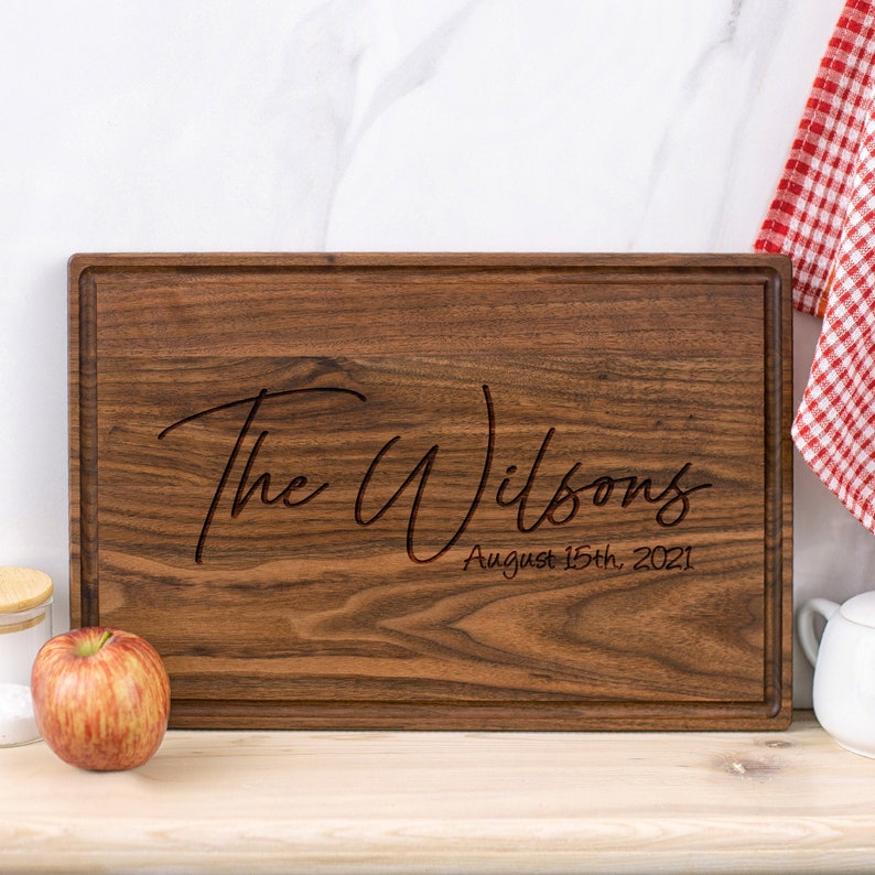 Custom wood gifts for couples' lasting commitment