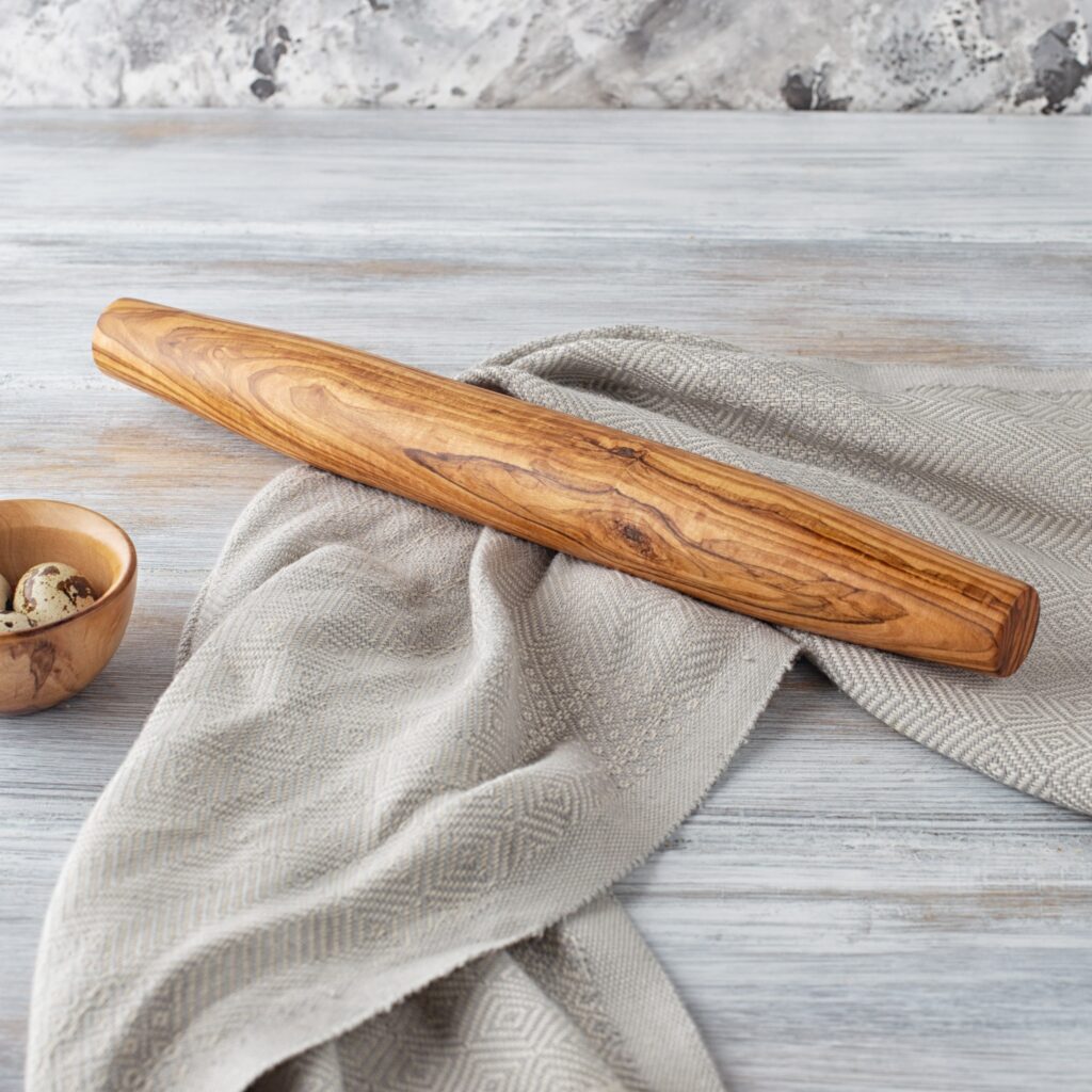 Slotless Olive Wood Knife Block - Forest Decor