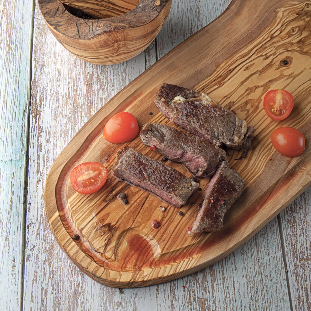 Wooden Steak Meat Board with Juice Groove – 20″