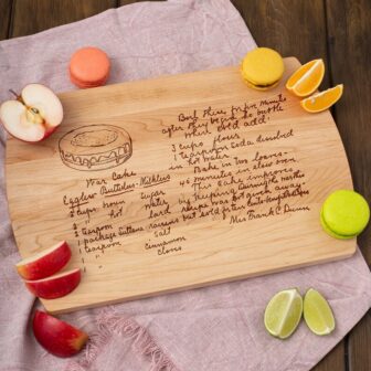 Wooden recipe cutting board as a personalized recipe gifts