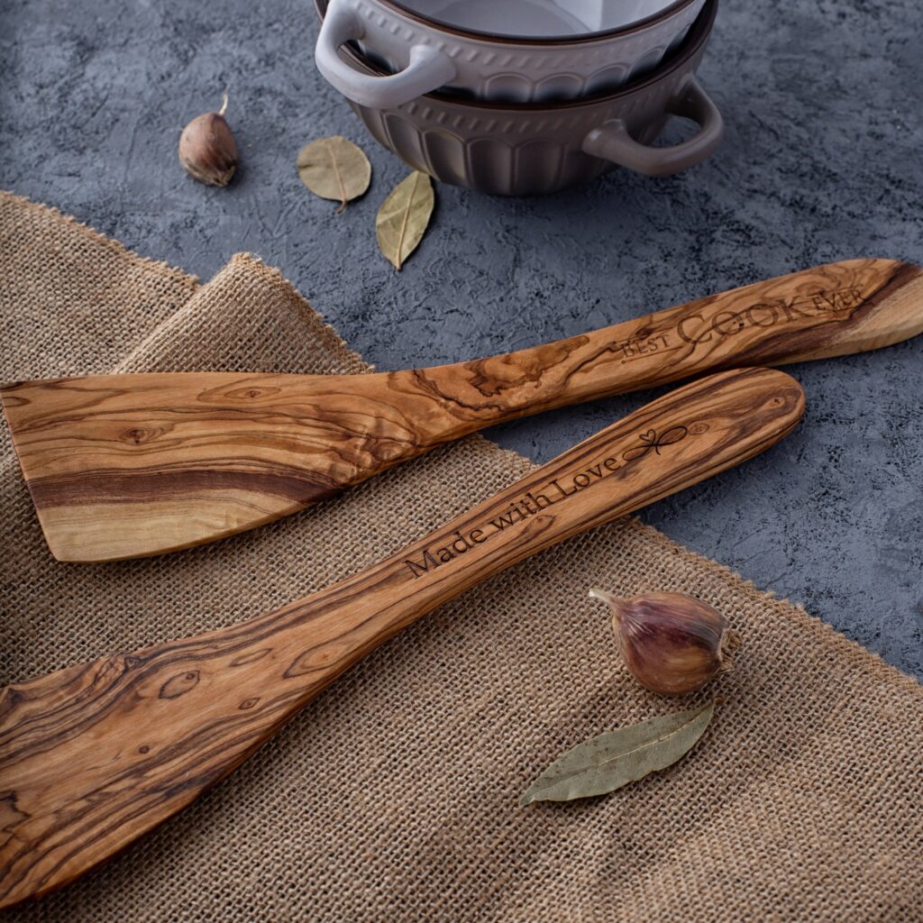 Personalized wooden spatulas