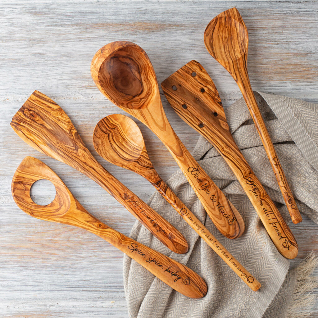 Personalized olive wood utensils set of 6