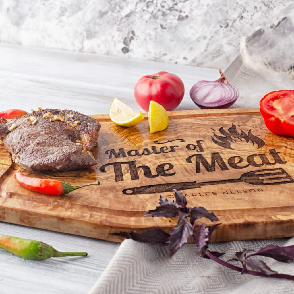 Master of the meat cutting board as a personalized kitchen gifts.