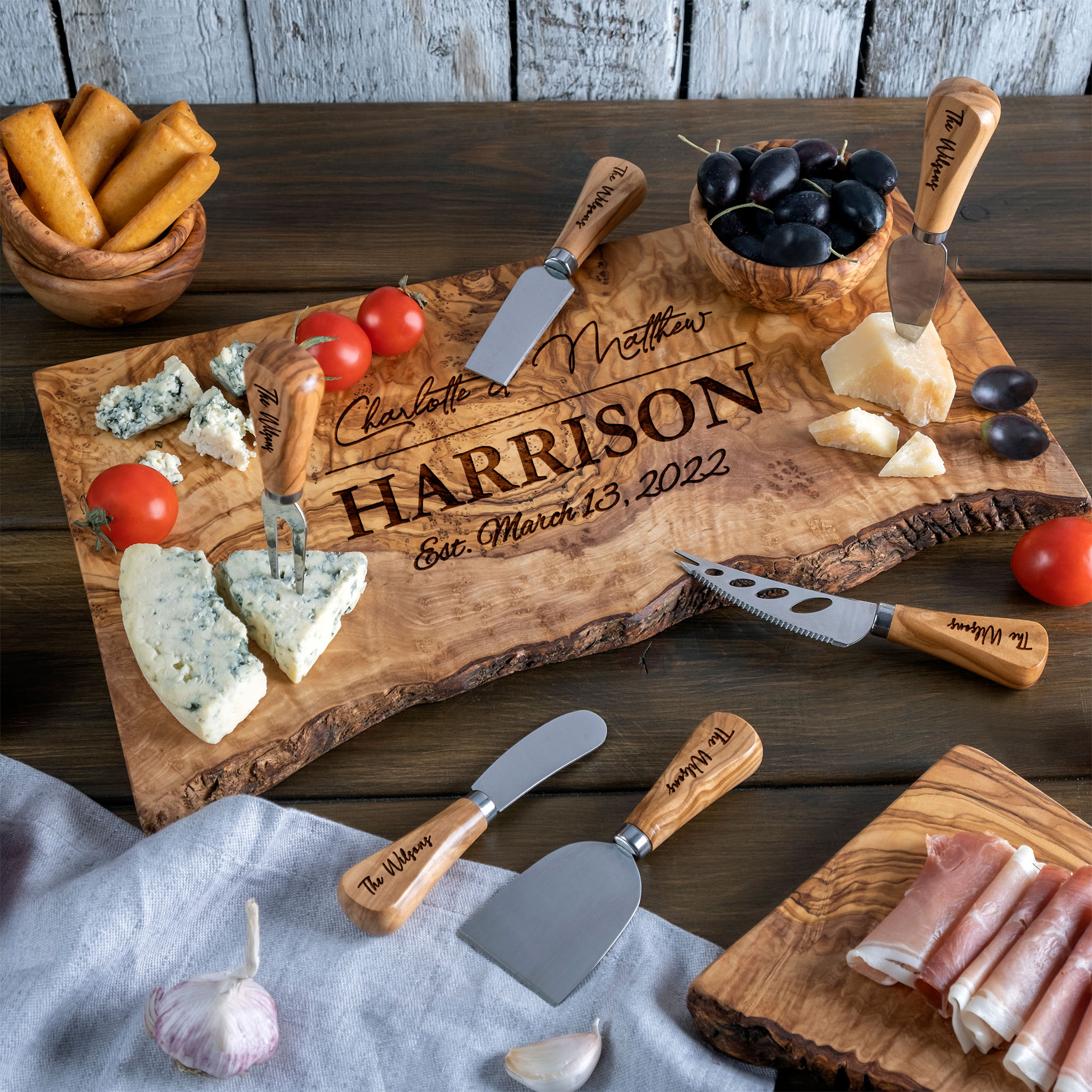 Personalized Cheese Board Set with Charcuterie Knives