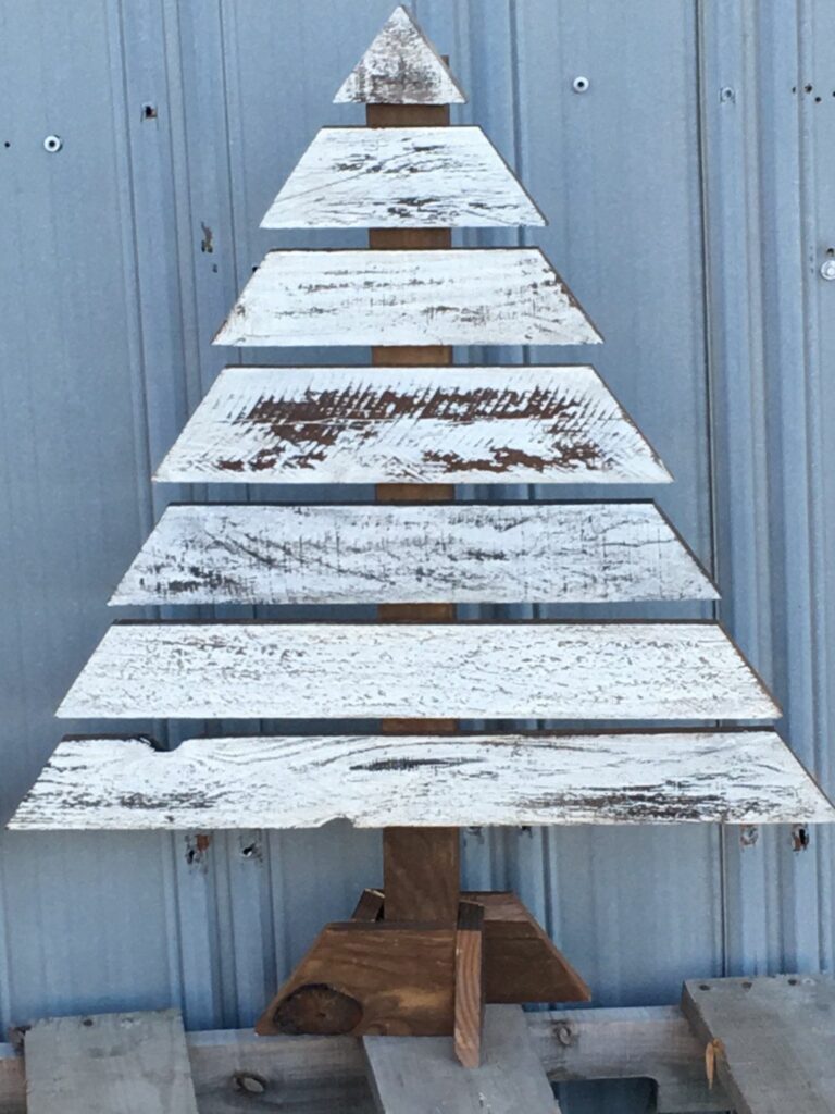 Pallet Wood Christmas Tree