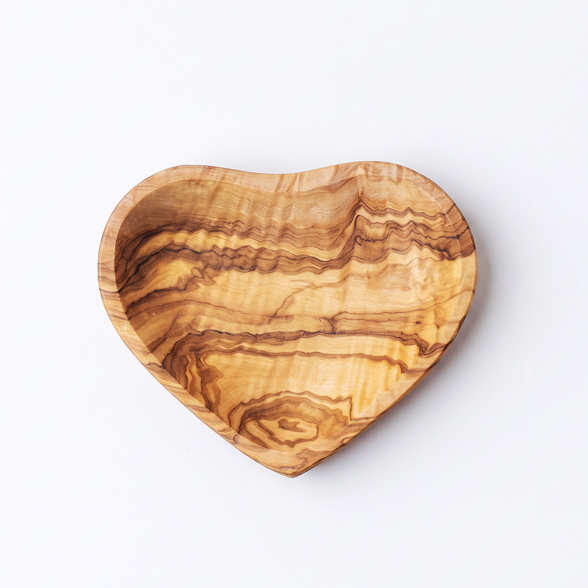 Heart-shaped olive wood dish